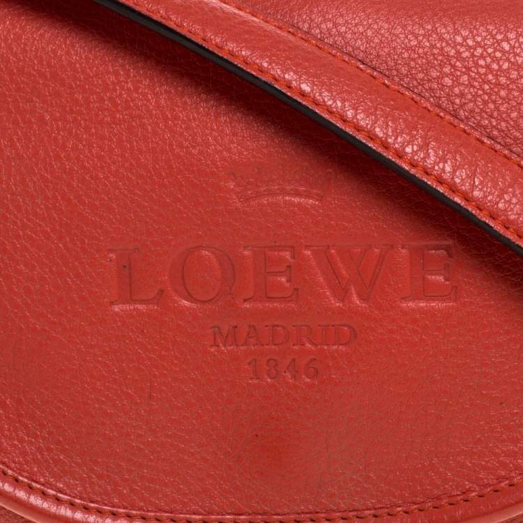 Pre Owned Loewe Coral Leather Heritage Crossbody Bag