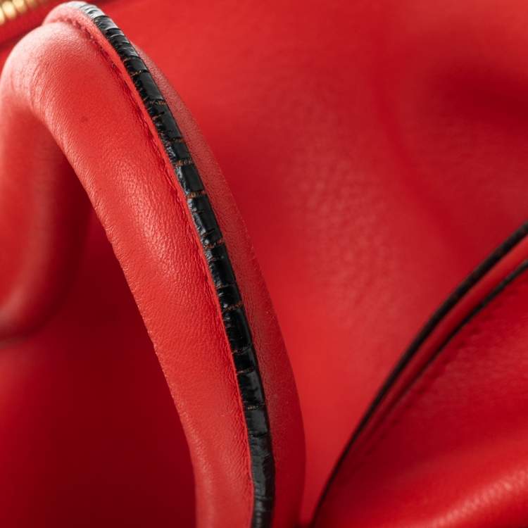 Pre Owned Loewe Scarlet Leather Puzzle Top Handle Bag