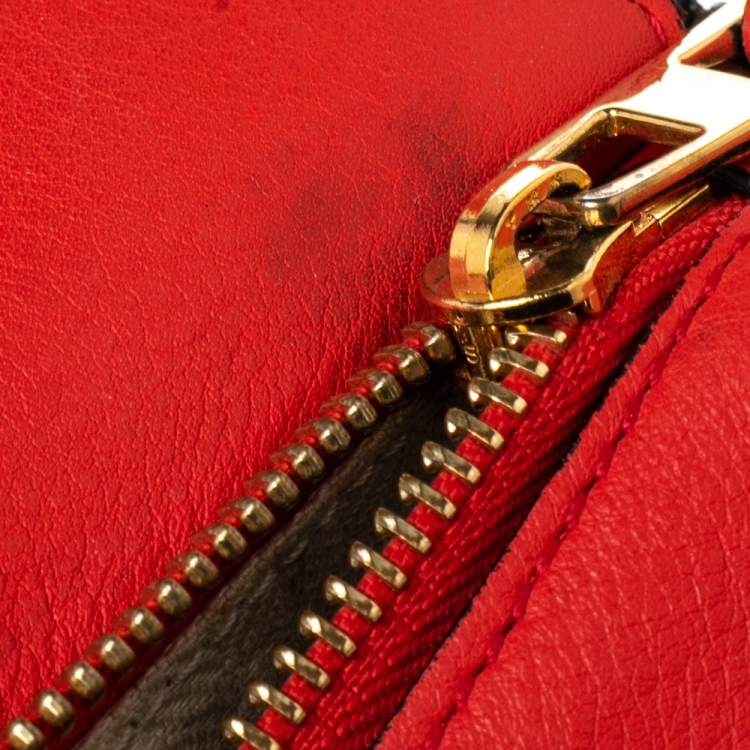 Pre Owned Loewe Scarlet Leather Puzzle Top Handle Bag