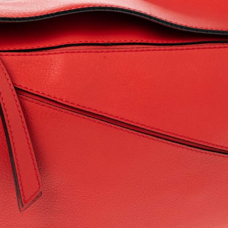 Pre Owned Loewe Scarlet Leather Puzzle Top Handle Bag