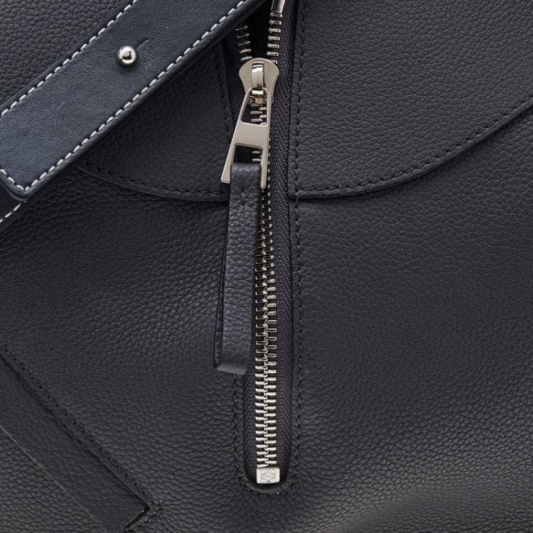 Pre Owned Loewe Grey Leather Medium Hammock Shoulder Bag