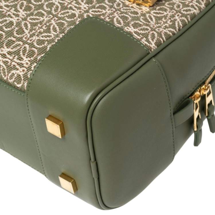 Pre Owned Loewe Green Leather and Jacquard Canvas Amazona 19 Bag