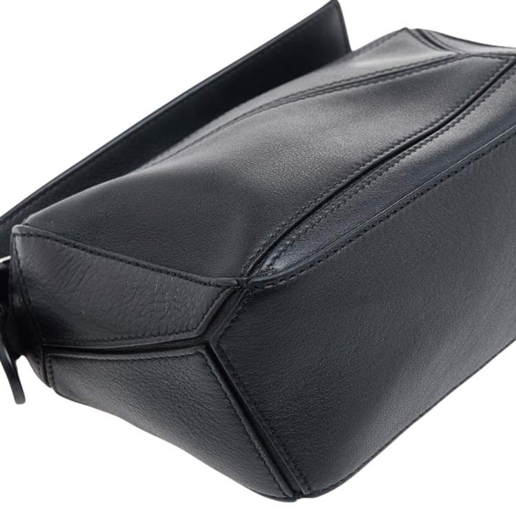 Pre Owned Loewe Black Leather Mini Puzzle Shoulder Bag