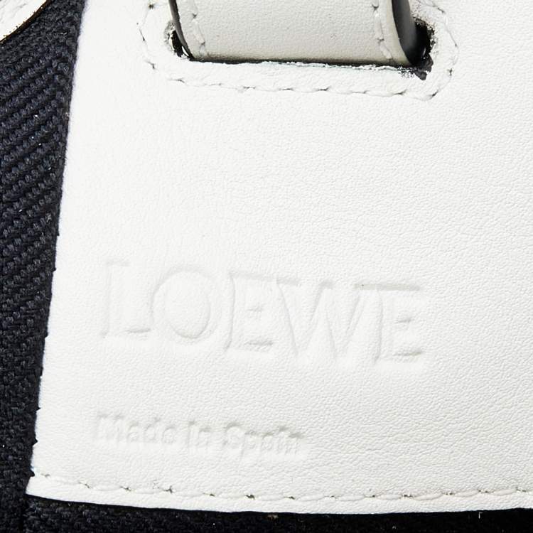 Pre Owned Loewe White Leather Small Hammock Shoulder Bag
