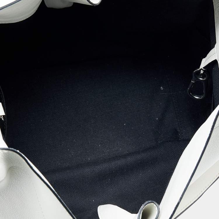 Pre Owned Loewe White Leather Small Hammock Shoulder Bag