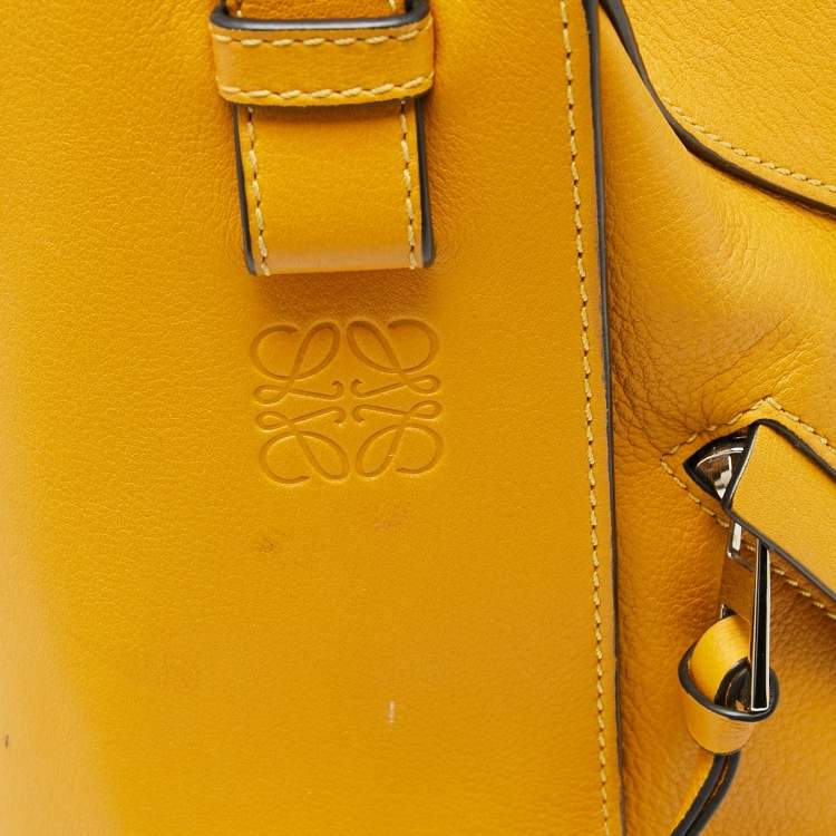 Pre Owned Loewe Mustard Leather Hammock Shoulder Bag