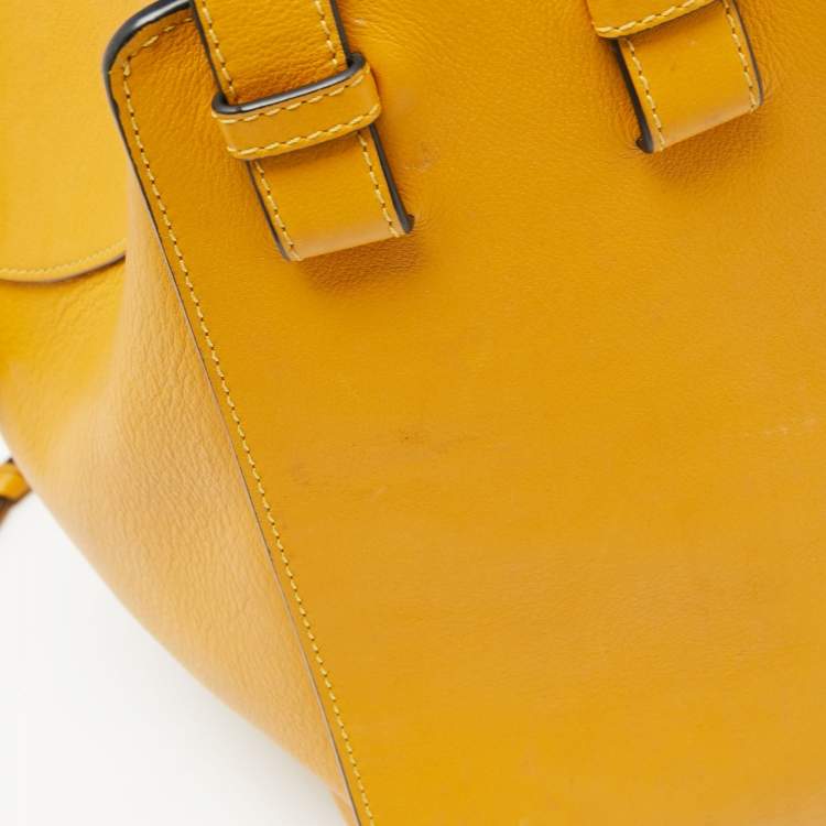 Pre Owned Loewe Mustard Leather Hammock Shoulder Bag