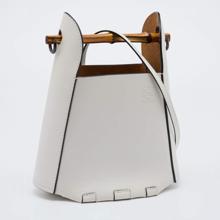 Pre Owned Loewe White Leather Bamboo Bucket Bag 