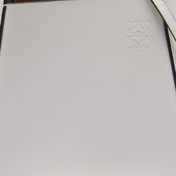 Pre Owned Loewe White Leather Bamboo Bucket Bag 