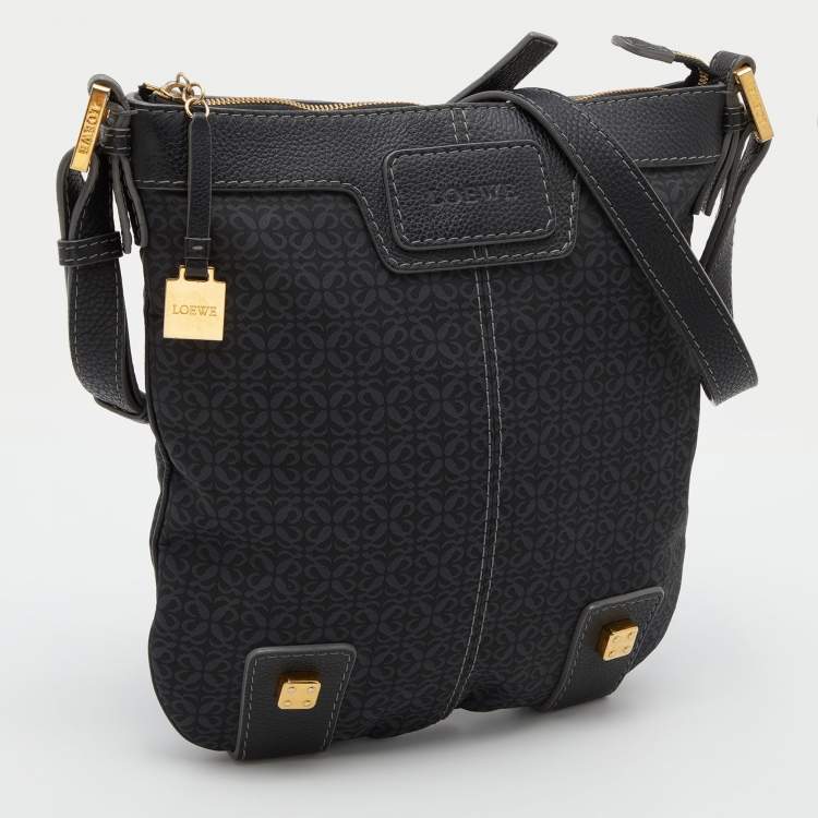 Pre Owned Loewe Black Signature Canvas and Leather Hobo