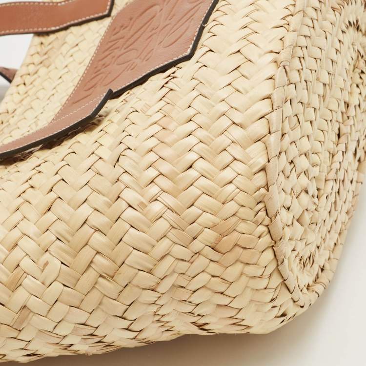 Pre Owned Loewe Brown/Natural Palm Leaf and Leather Medium Basket Tote
