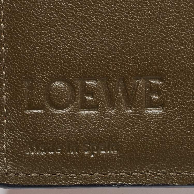 Pre Owned Loewe Old Rose Leather Bifold Compact Wallet