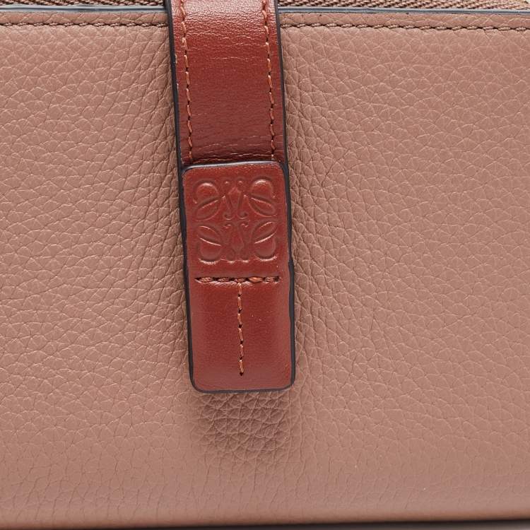 Pre Owned Loewe Old Rose Leather Bifold Compact Wallet