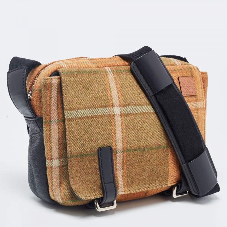 Pre Owned Loewe Tan/Black Wool and Leather Messenger Bag