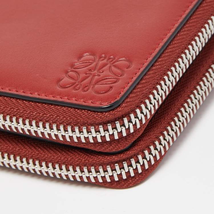 Pre Owned Loewe Red Anagram Leather Double Zip Wallet