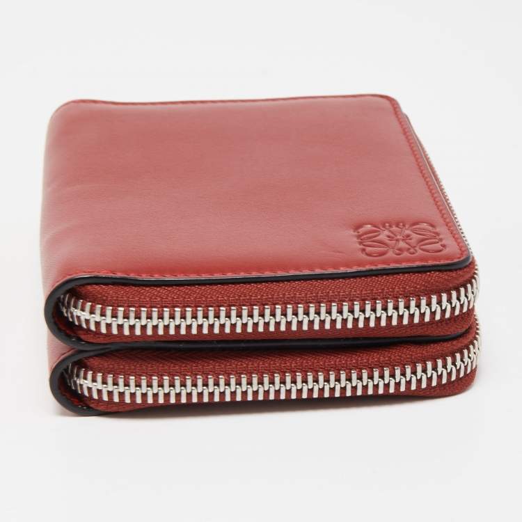 Pre Owned Loewe Red Anagram Leather Double Zip Wallet