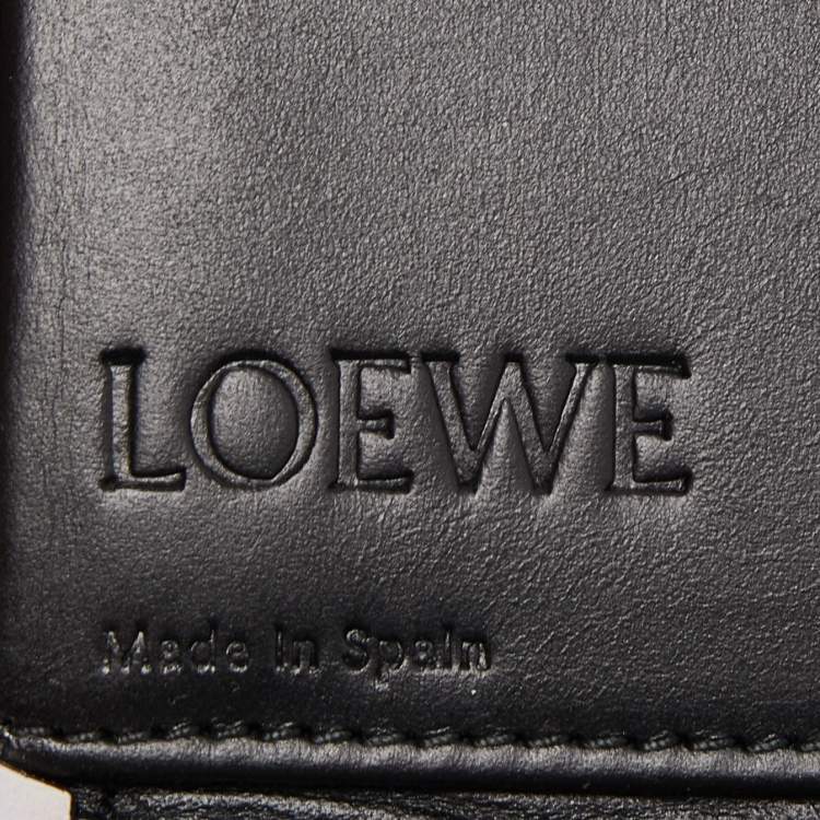 Pre Owned Loewe Red Anagram Leather Double Zip Wallet