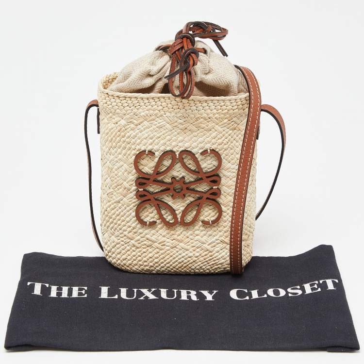 Pre Owned Loewe x Paula Beige/Tan Raffia and Leather Ibiza Bucket Crossbody Bag