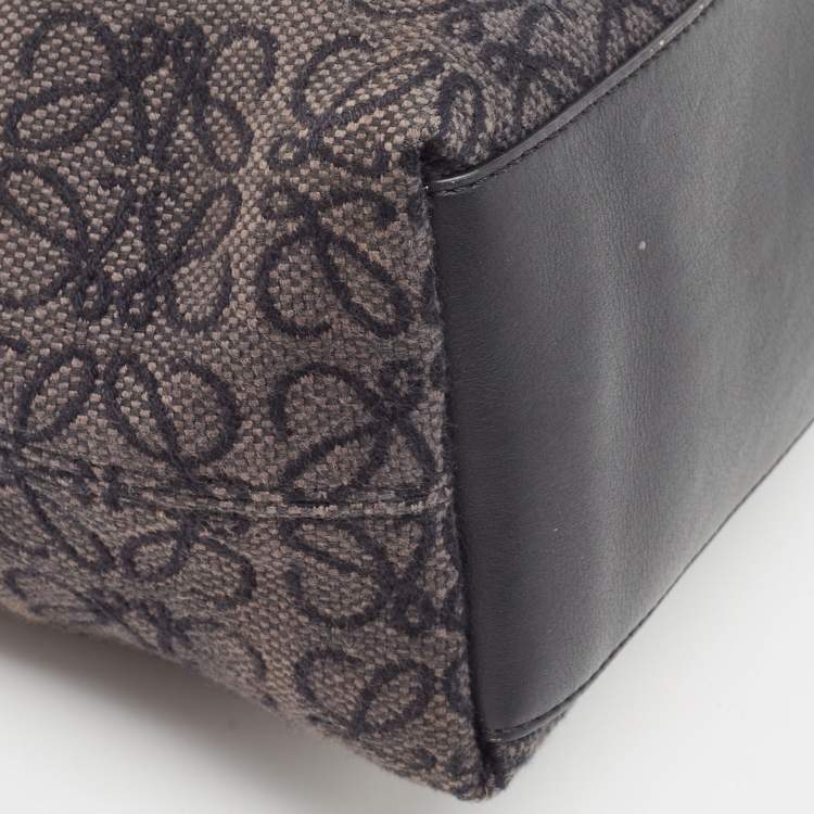 Pre Owned Loewe Black Anagram Jacquard and Leather Cubi Baguette Bag