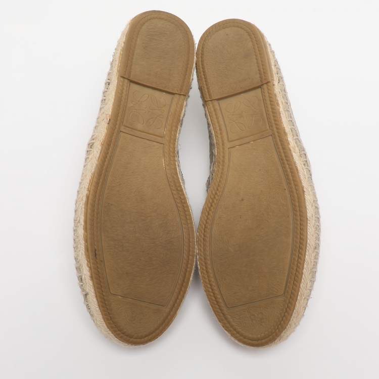 Pre Owned Loewe Grey Anagram Leather Espadrille Flats Size 38