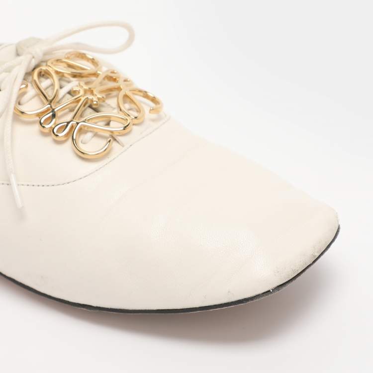Pre Owned Loewe White Leather Anagram Derby Size 40