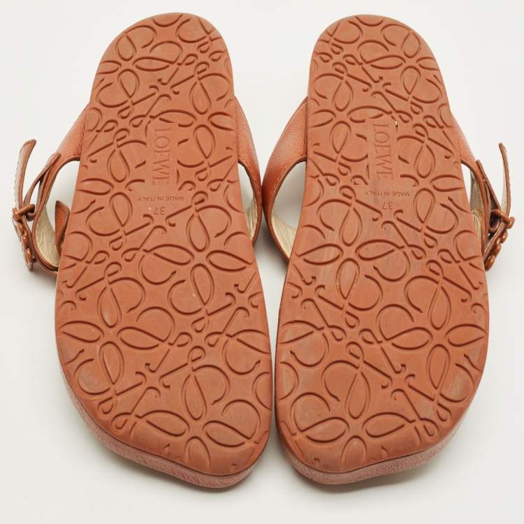 Pre Owned Loewe Logo Plague Size 37 Brown Leather Thong Flat Slide