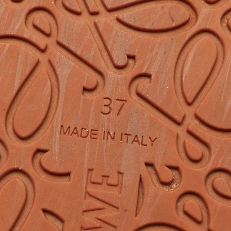 Pre Owned Loewe Logo Plague Size 37 Brown Leather Thong Flat Slide