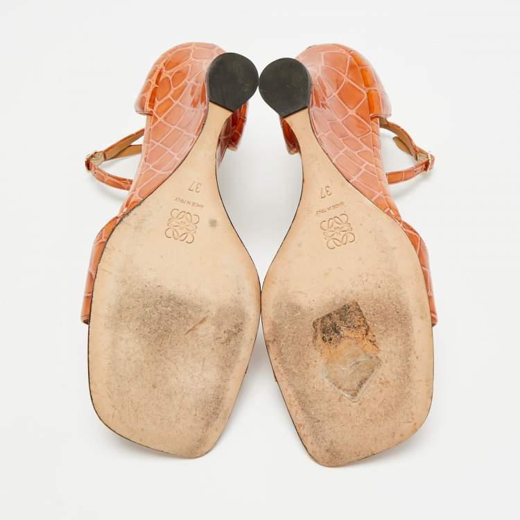 Pre Owned Loewe Size 37 Brown Croc Embossed Patent Leather Wedge Sandals