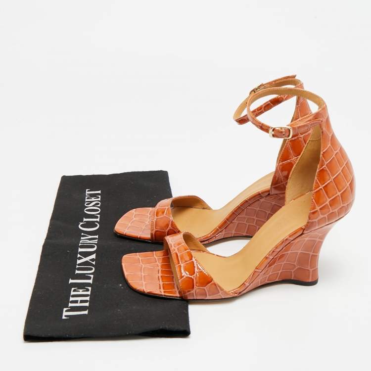 Pre Owned Loewe Size 37 Brown Croc Embossed Patent Leather Wedge Sandals