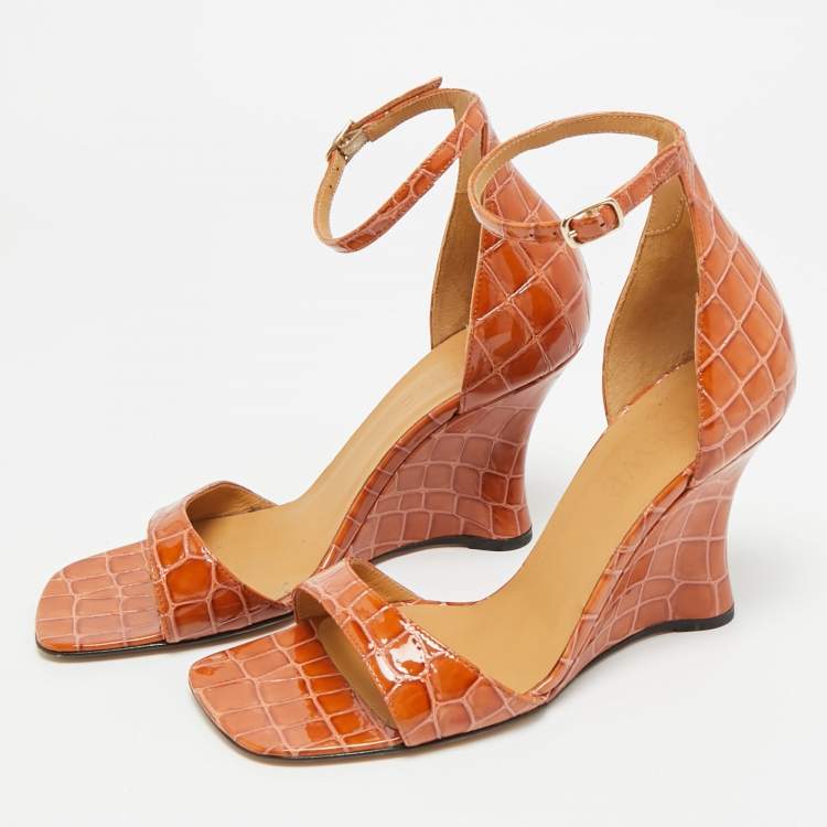 Pre Owned Loewe Size 37 Brown Croc Embossed Patent Leather Wedge Sandals