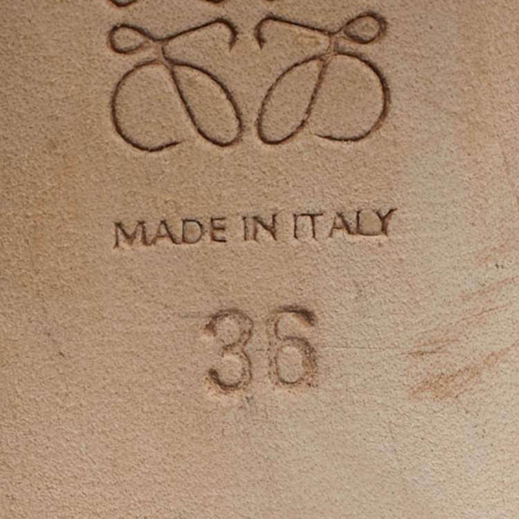 Pre Owned Loewe Pleated Buckle Size 36 White Leather Booties