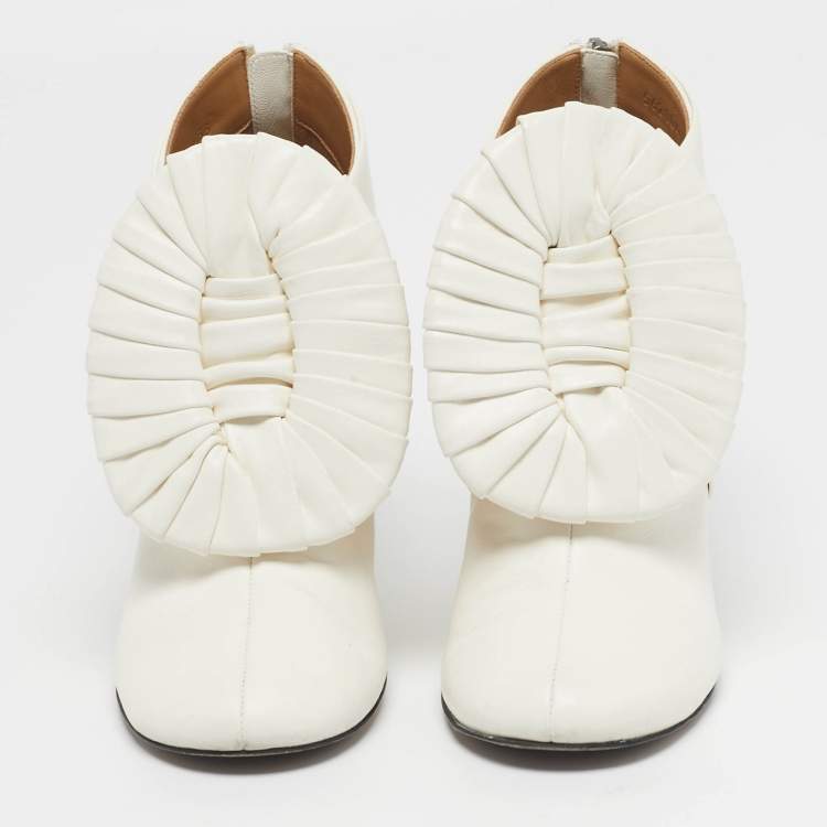 Pre Owned Loewe Pleated Buckle Size 36 White Leather Booties