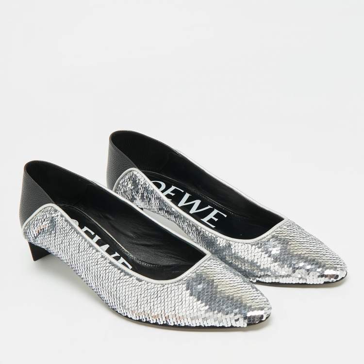 Pre Owned Loewe Size 38 Silver/Black Leather and Sequins Block Heel Pumps