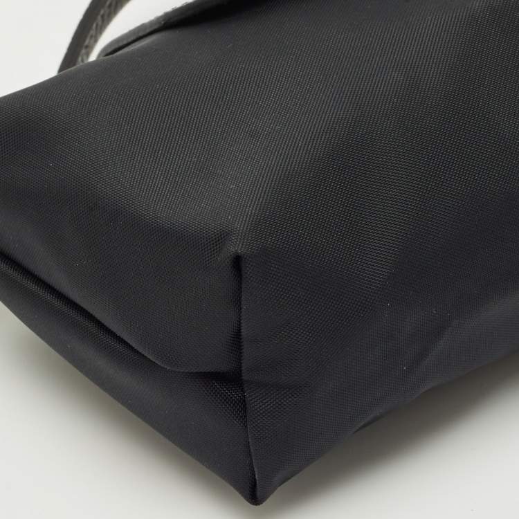 Pre Owned Longchamp Black Leather and Nylon Le Pliage Pouch
