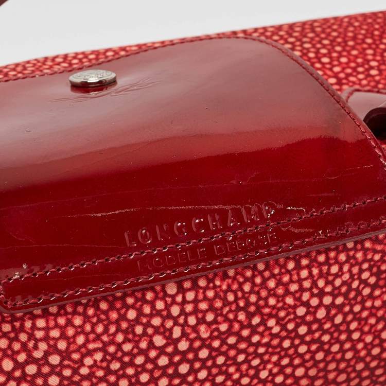 Pre Owned Longchamp Red Stingray Print Nylon and Patent Leather Le Pliage Neo Tote