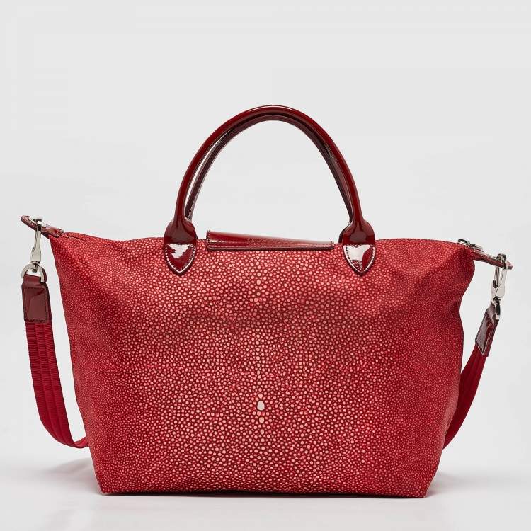 Pre Owned Longchamp Red Stingray Print Nylon and Patent Leather Le Pliage Neo Tote