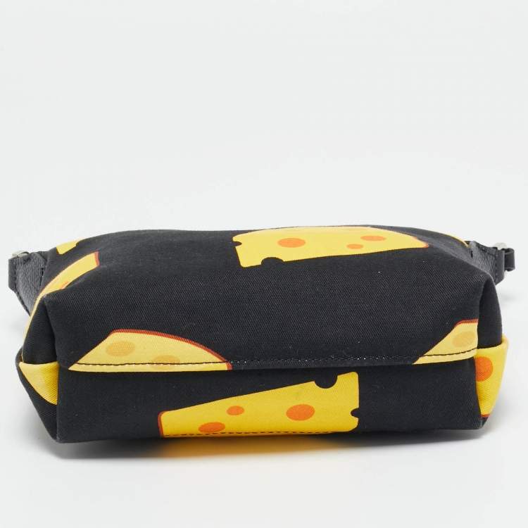 Pre Owned Longchamp x Mr Bags Black/Yellow Fabric Cheese Pochette