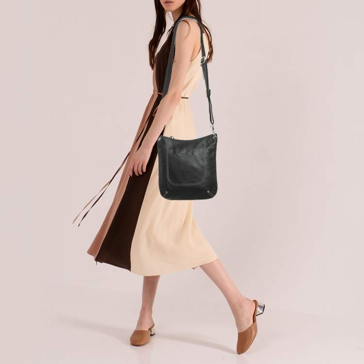 Pre Owned Longchamp Black Leather Crossbody Bag