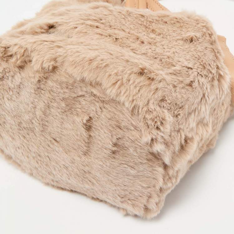 Pre Owned Longchamp Beige Faux Fur and Leather Give Me A Hug Bucket Bag