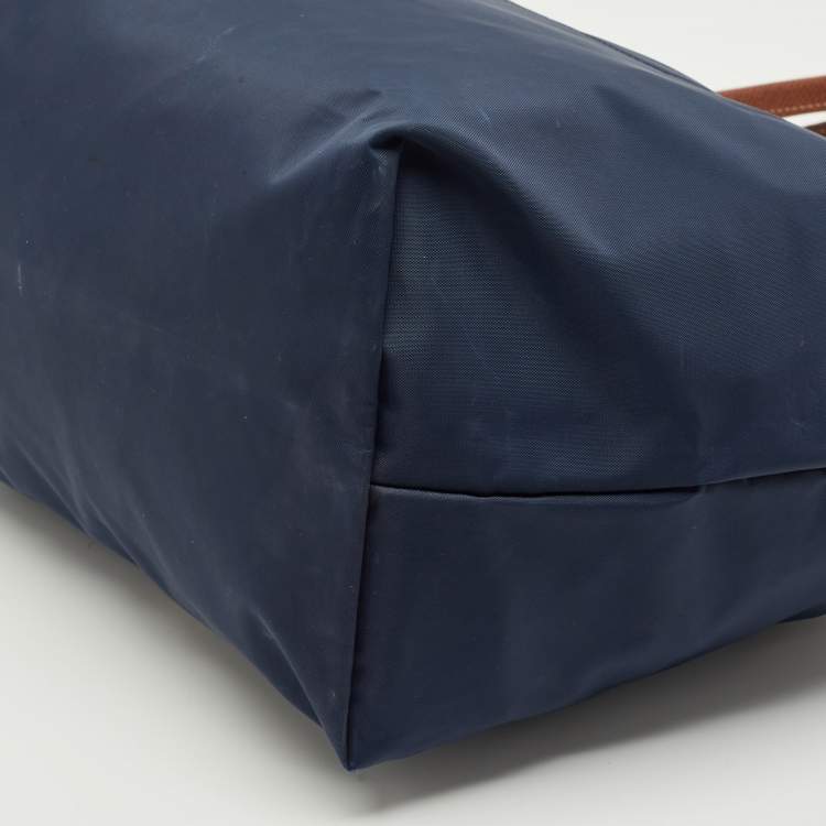 مملوكة مسبقًا Longchamp Navy Blue/Brown Nylon Large Le Pliage Tote