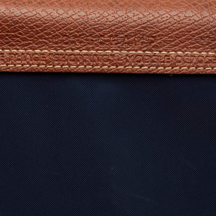 مملوكة مسبقًا Longchamp Navy Blue/Brown Nylon Large Le Pliage Tote