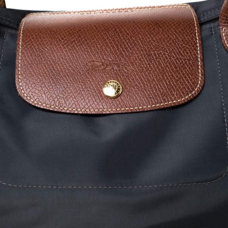 مملوكة مسبقًا Longchamp Dark Grey Nylon and Leather Medium Le Pliage Tote