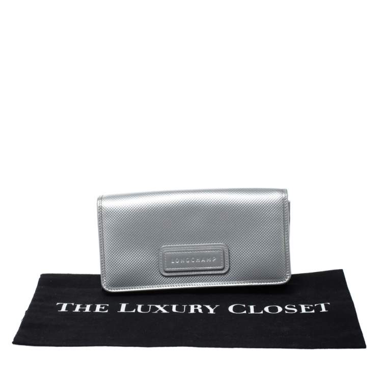Pre Owned Longchamp Silver Textured Leather Continental Flap Wallet