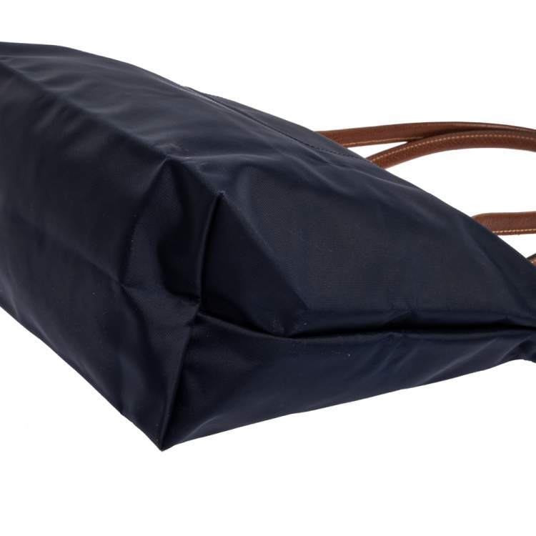 مملوكة مسبقًا Longchamp Navy Blue Nylon Small Le Pliage Tote