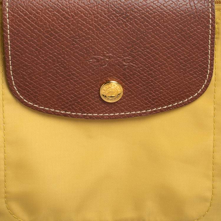 Pre Owned Longchamp Yellow Nylon and Leather Small Le Pliage Tote