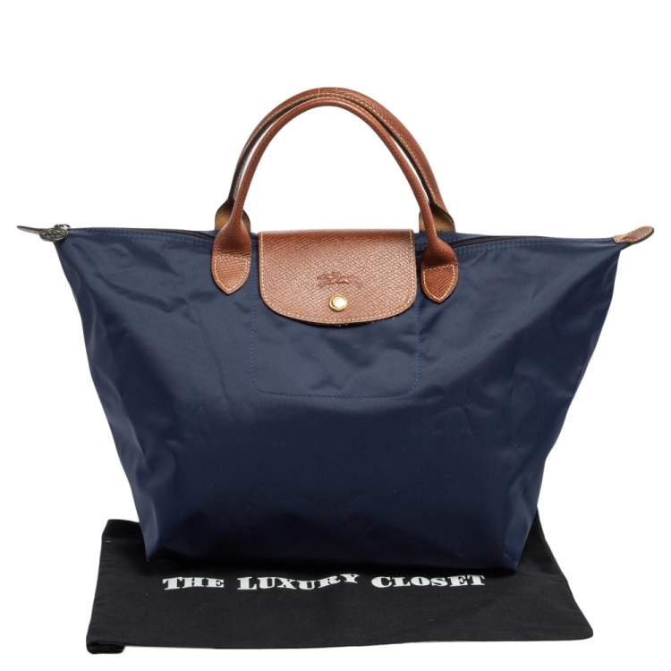 مملوكة مسبقًا Longchamp Navy Blue Nylon Le Pliage Tote