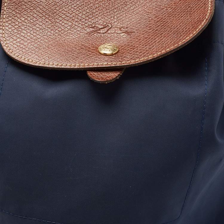 Pre Owned Longchamp Navy Blue/Brown Nylon and Leather Le Pliage Drawstring Backpack