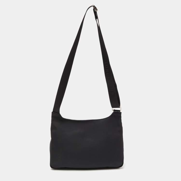 مملوكة مسبقًا Longchamp Black Nylon and Leather Messenger Bag