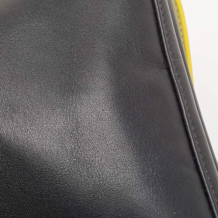 Pre Owned Longchamp Black Leather Crossbody Bag