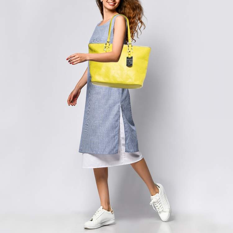 Pre Owned Longchamp Yellow Leather Medium LM Cuir Shopper Tote